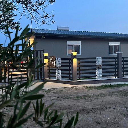 K&M Villas Nea Kallikrateia Kültér fotó